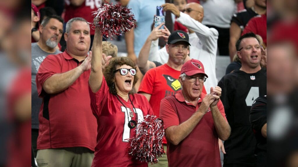 Cardinals fans cheer at the start of the preseason game against the Chiefs at State Farm Stadium in Glendale on August 20, 2021. Cardinals Preseason