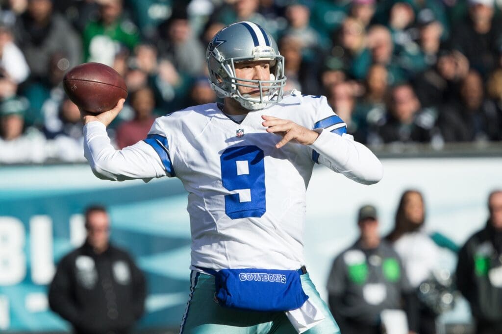 Jan 1, 2017; Philadelphia, PA, USA; Dallas Cowboys quarterback Tony Romo (9) passes the ball against the Philadelphia Eagles during the second quarter at Lincoln Financial Field.