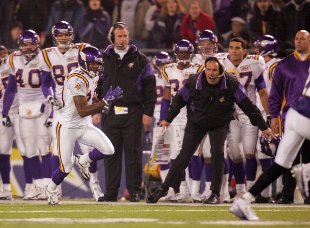 Dec 25, 2005; Baltimore, MD, USA; Minnesota Vikings wide receiver (19) Troy WIlliamson runs past the Vikings bench and head coach Mike Tice during the 2nd quarter against the Minnesota Vikings at M & T Bank Stadium.