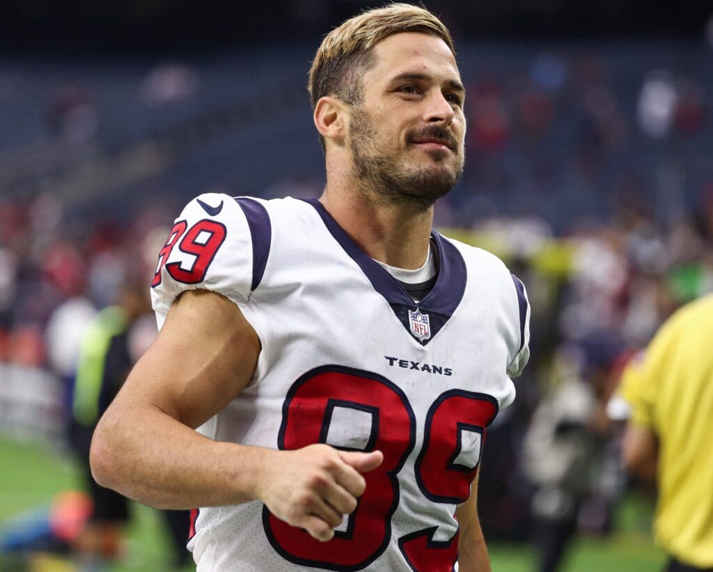 Sep 12, 2021; Houston, Texas, USA; Houston Texans tight end Danny Amendola (89) jogs off the field after the game agains the Jacksonville Jaguars at NRG Stadium. Mandatory Credit: Troy Taormina-USA TODAY Sports