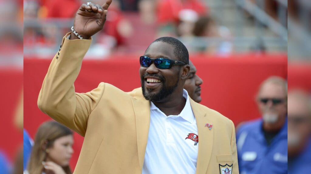 Oct 4, 2015; Tampa, FL, USA; Tampa Bay Buccaneer former player Warren Sapp in the first half at Raymond James Stadium.