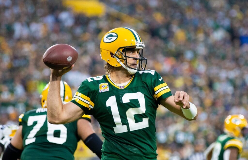 Green Bay Packers quarterback Aaron Rodgers (12) looks to pass the ball in the fourth quarter against Pittsburgh Steelers at Lambeau Field, Sunday, Oct. 3, 2021, in Green Bay, Wis. Samantha Madar/USA TODAY NETWORK-Wisconsin Gpg Packersvsteelers 100321 0017