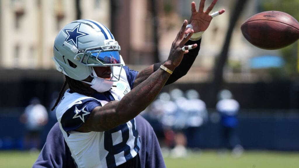 Jul 26, 2025; Oxnard, CA, USA; Dallas Cowboys receiver CeeDee Lamb (88) catches the ball at training camp at the River Ridge Fields.